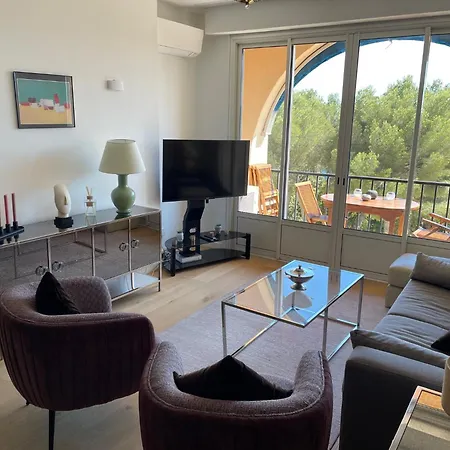 Le Chateau - Parc Santa Lucia Apartment *